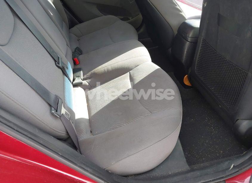 Photo 8 of 2014 Hyundai Elantra SE (VIN 5NPDH4AE9EH536046)