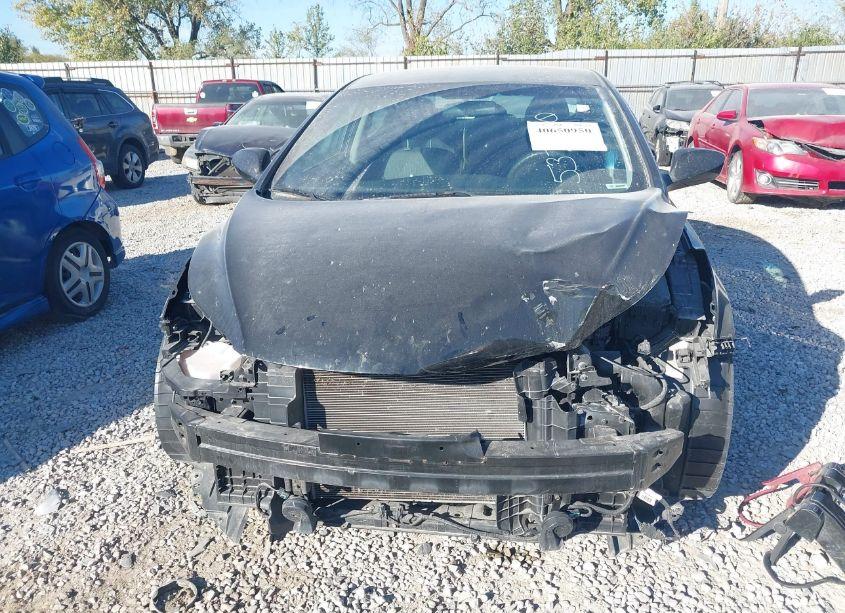 Photo 6 of 2014 Hyundai Elantra SE (VIN 5NPDH4AE9EH537360)