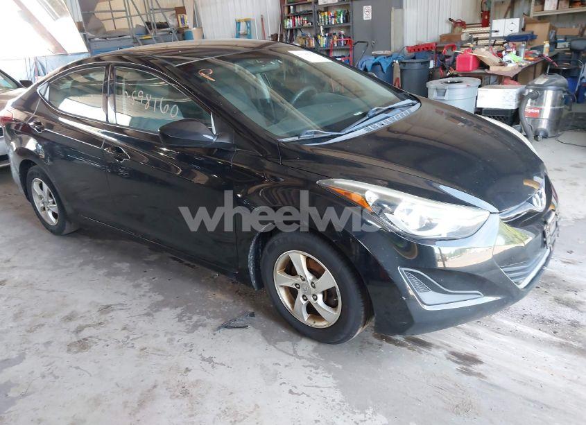 2014 Hyundai Elantra SE (VIN 5NPDH4AE9EH538105) main photo