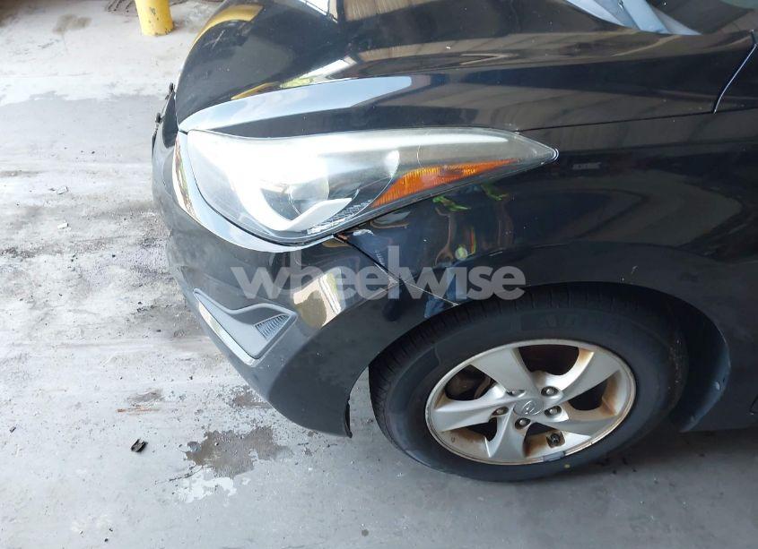 Photo 6 of 2014 Hyundai Elantra SE (VIN 5NPDH4AE9EH538105)