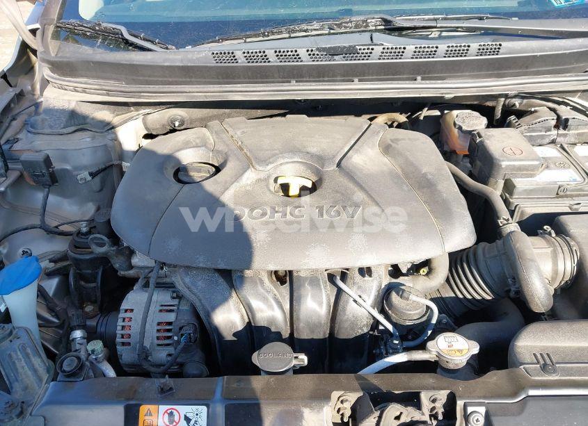 Photo 10 of 2014 Hyundai Elantra SE (VIN 5NPDH4AE9EH538346)