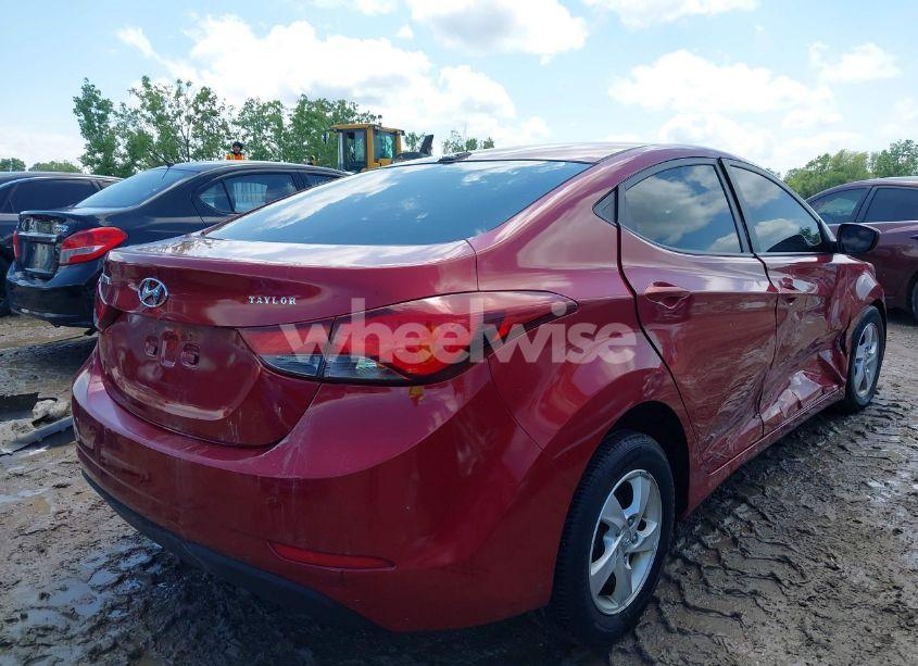 Photo 4 of 2014 Hyundai Elantra SE (VIN 5NPDH4AE9EH538850)