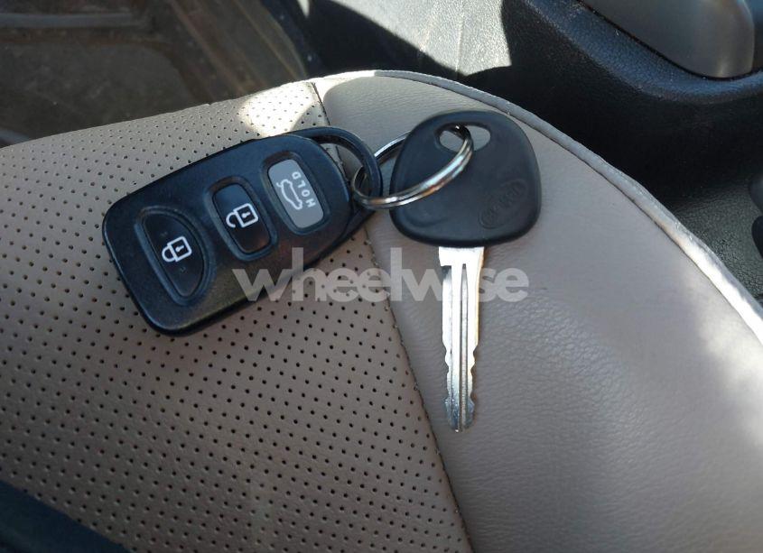 Photo 11 of 2014 Hyundai Elantra LIMITED (VIN 5NPDH4AE9EH542106)