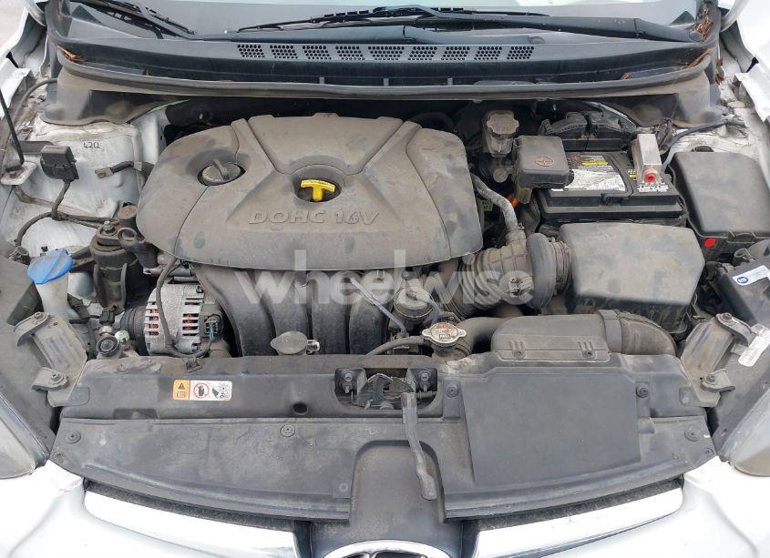 Photo 10 of 2015 Hyundai Elantra SE (VIN 5NPDH4AE9FH563684)