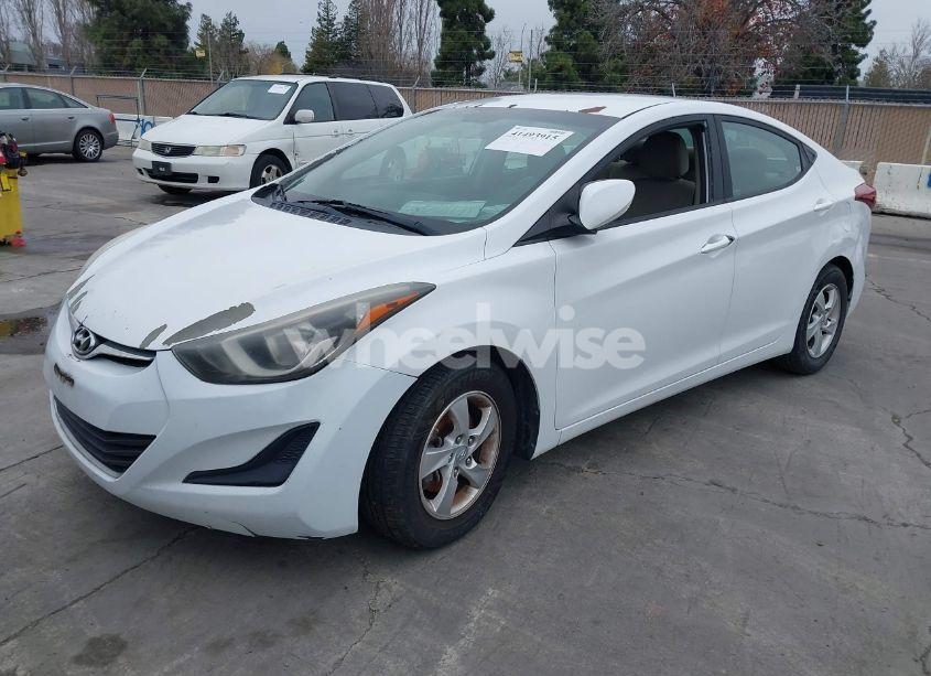 Photo 2 of 2015 Hyundai Elantra SE (VIN 5NPDH4AE9FH563684)