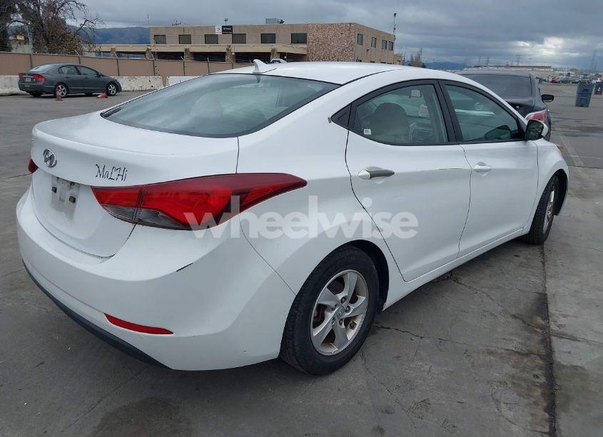 Photo 4 of 2015 Hyundai Elantra SE (VIN 5NPDH4AE9FH563684)