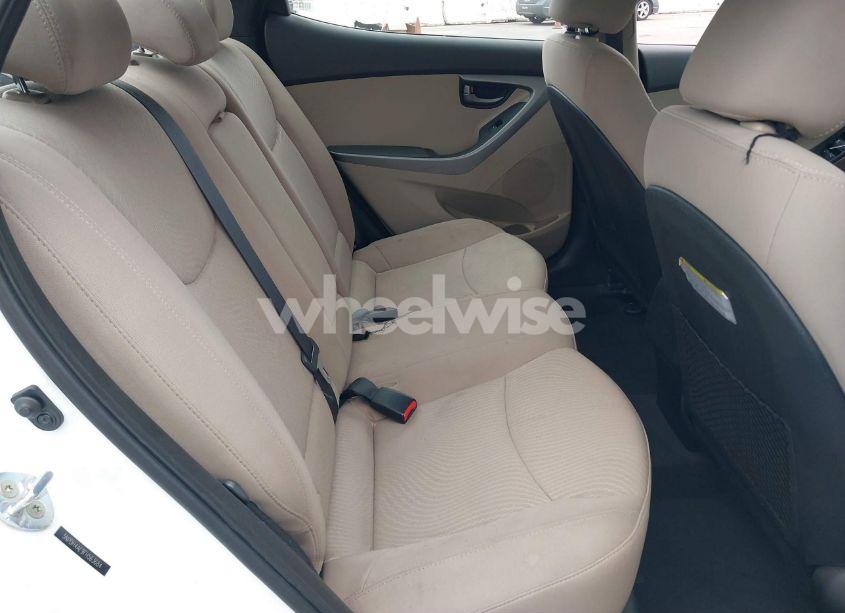 Photo 8 of 2015 Hyundai Elantra SE (VIN 5NPDH4AE9FH563684)