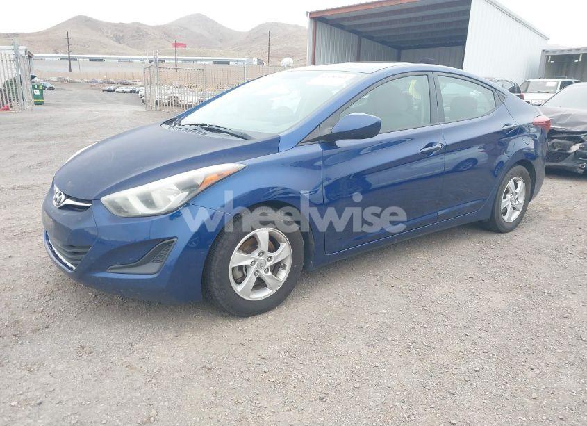 Photo 2 of 2015 Hyundai Elantra SE (VIN 5NPDH4AE9FH581568)