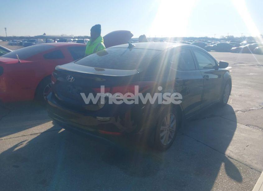 Photo 4 of 2015 Hyundai Elantra SE (VIN 5NPDH4AE9FH583448)