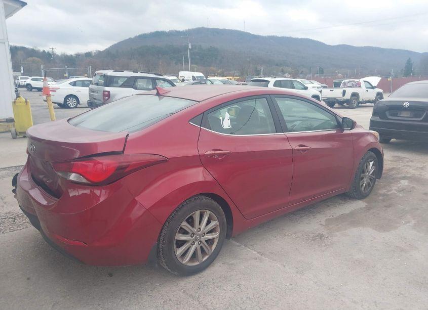Photo 4 of 2015 Hyundai Elantra SE (VIN 5NPDH4AE9FH584258)