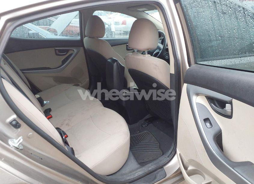 Photo 8 of 2015 Hyundai Elantra SE (VIN 5NPDH4AE9FH587774)