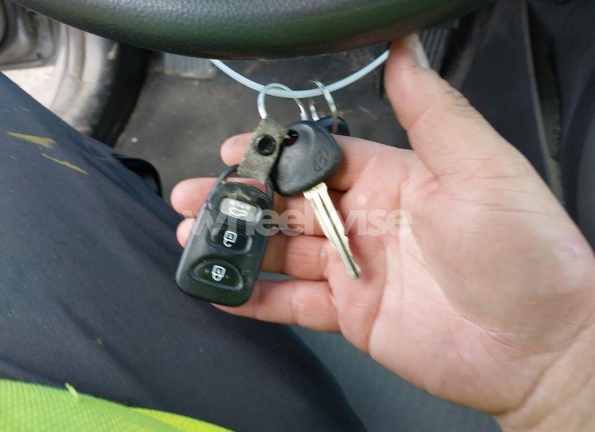 Photo 11 of 2015 Hyundai Elantra SE (VIN 5NPDH4AE9FH588648)