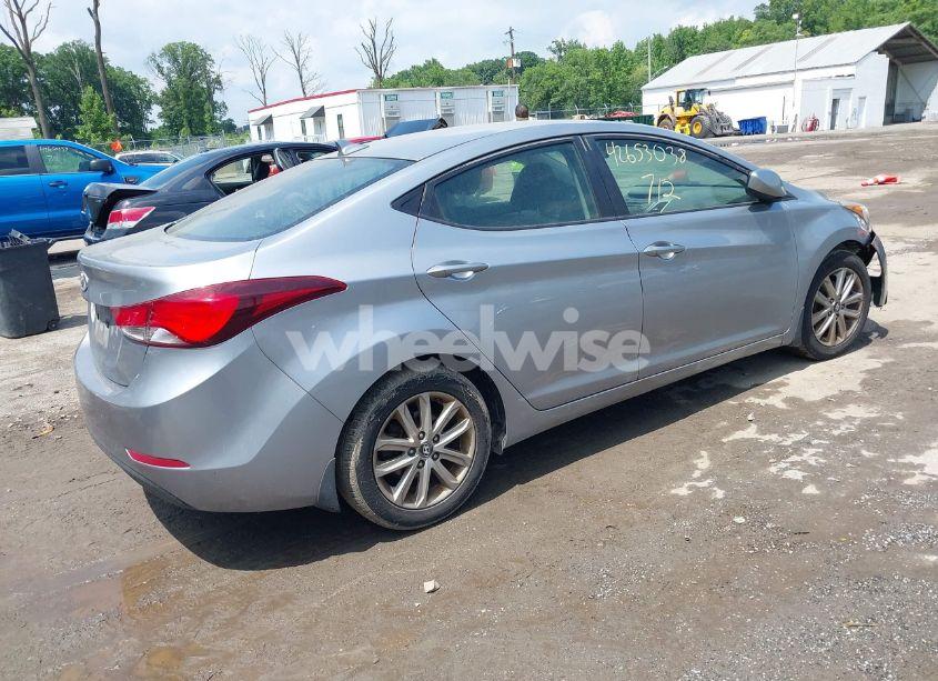Photo 4 of 2015 Hyundai Elantra SE (VIN 5NPDH4AE9FH588648)