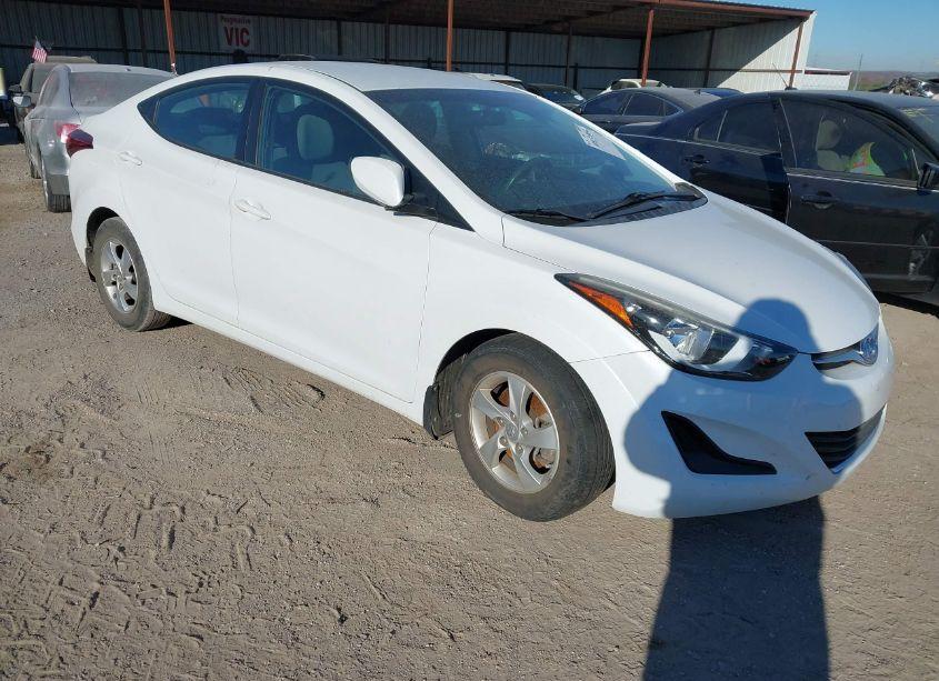 2015 Hyundai Elantra SE (VIN 5NPDH4AE9FH613399) main photo