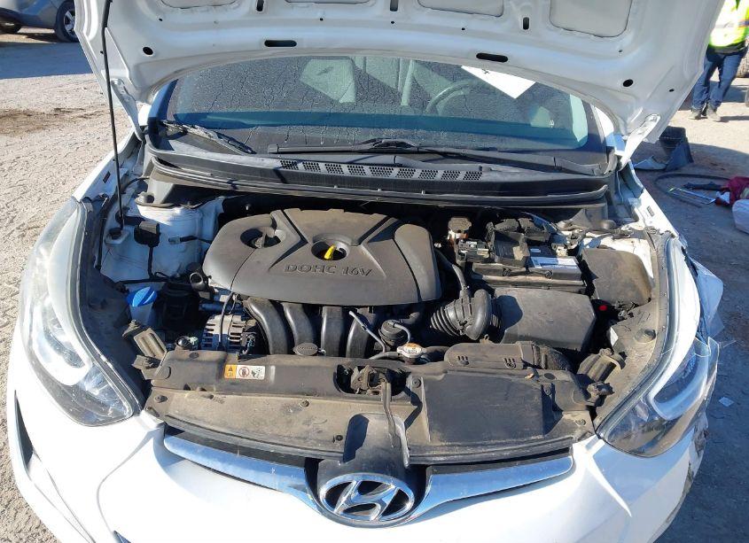 Photo 10 of 2015 Hyundai Elantra SE (VIN 5NPDH4AE9FH613399)