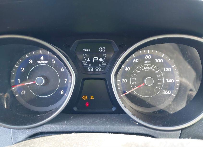 Photo 7 of 2015 Hyundai Elantra SE (VIN 5NPDH4AE9FH613399)