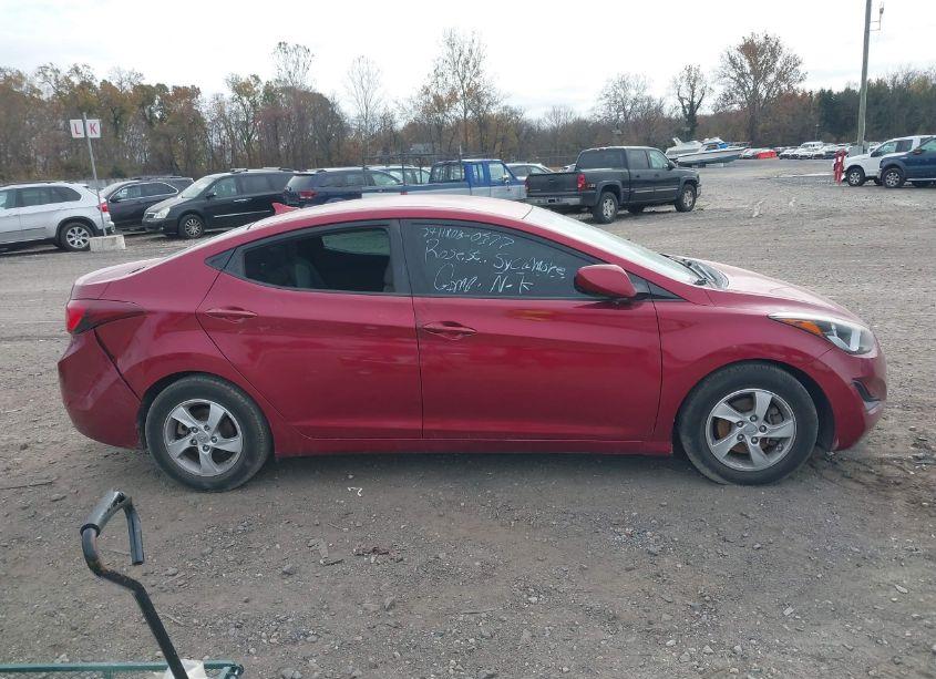 Photo 13 of 2015 Hyundai Elantra SE (VIN 5NPDH4AE9FH648010)