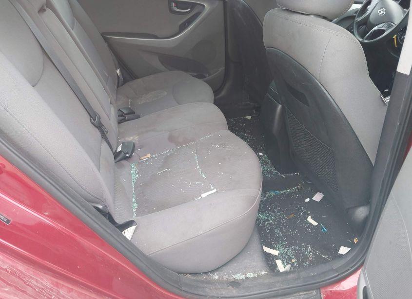 Photo 8 of 2015 Hyundai Elantra SE (VIN 5NPDH4AE9FH648010)