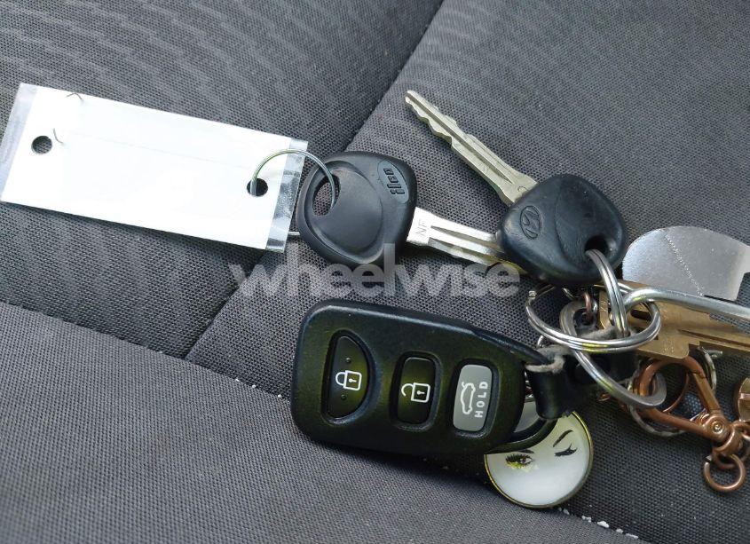 Photo 11 of 2015 Hyundai Elantra SE (VIN 5NPDH4AE9FH650498)