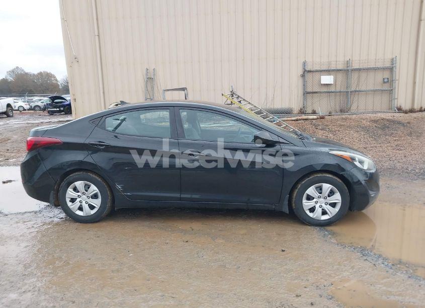 Photo 13 of 2016 Hyundai Elantra SE (VIN 5NPDH4AE9GH669053)
