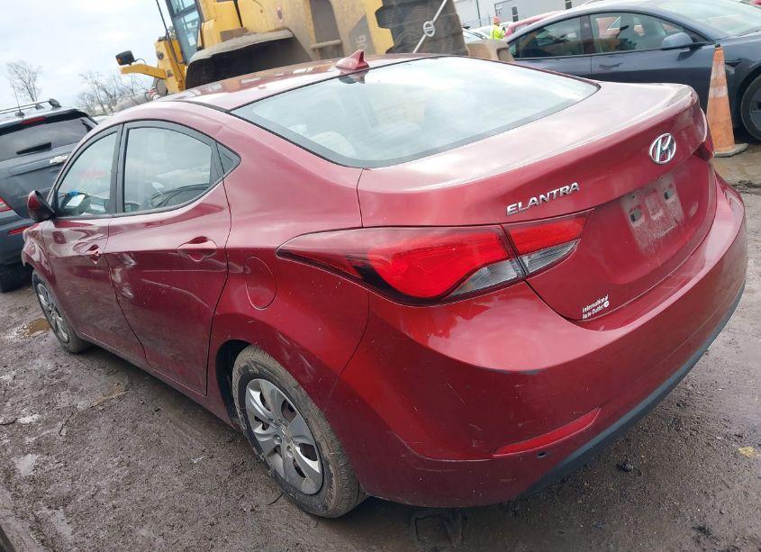 Photo 3 of 2016 Hyundai Elantra SE (VIN 5NPDH4AE9GH674107)