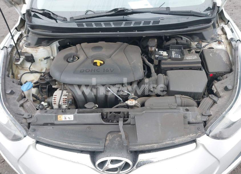 Photo 10 of 2016 Hyundai Elantra SE (VIN 5NPDH4AE9GH674186)