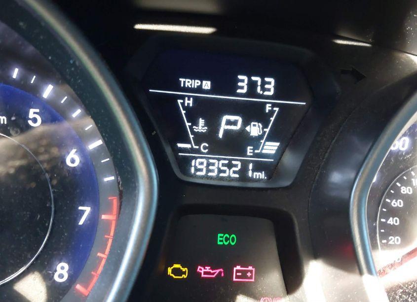 Photo 15 of 2016 Hyundai Elantra LIMITED (VIN 5NPDH4AE9GH679758)