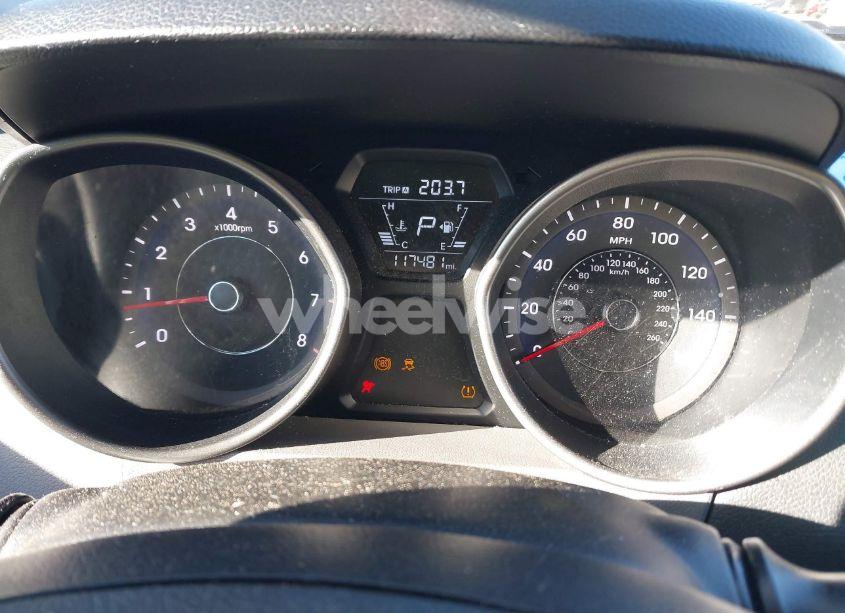 Photo 7 of 2016 Hyundai Elantra SE (VIN 5NPDH4AE9GH680411)
