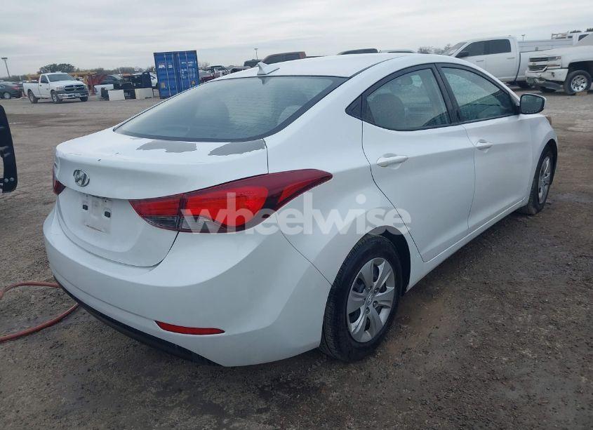 Photo 4 of 2016 Hyundai Elantra SE (VIN 5NPDH4AE9GH686709)