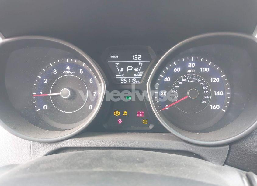 Photo 7 of 2016 Hyundai Elantra SE (VIN 5NPDH4AE9GH686709)