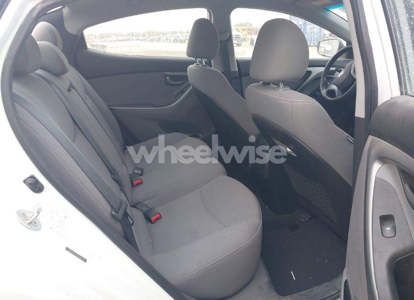 Photo 8 of 2016 Hyundai Elantra SE (VIN 5NPDH4AE9GH686709)