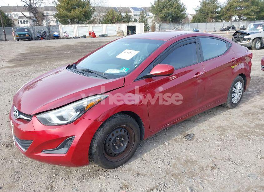Photo 2 of 2016 Hyundai Elantra SE (VIN 5NPDH4AE9GH696124)