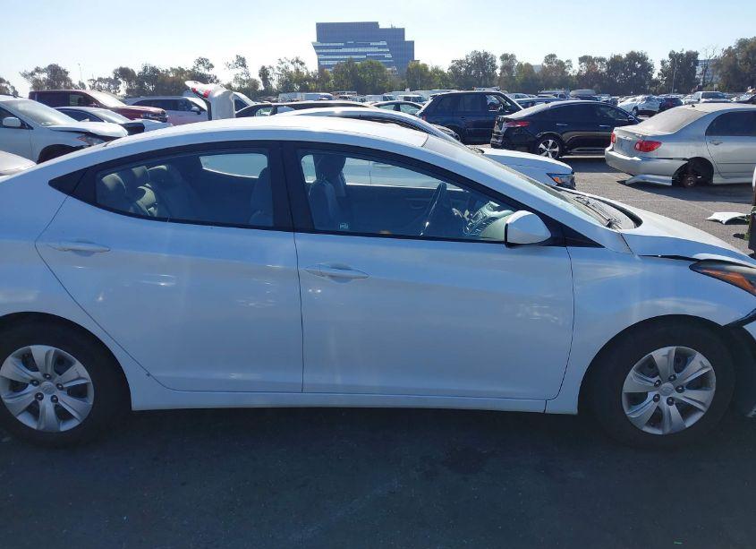 Photo 13 of 2016 Hyundai Elantra SE (VIN 5NPDH4AE9GH698570)