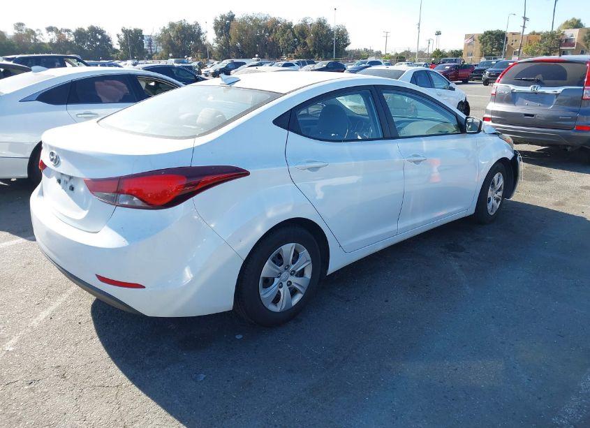 Photo 4 of 2016 Hyundai Elantra SE (VIN 5NPDH4AE9GH698570)
