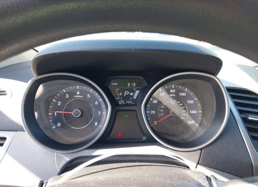 Photo 7 of 2016 Hyundai Elantra SE (VIN 5NPDH4AE9GH698570)