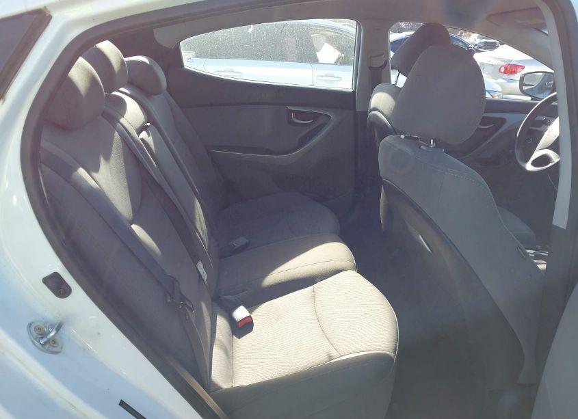 Photo 8 of 2016 Hyundai Elantra SE (VIN 5NPDH4AE9GH698570)