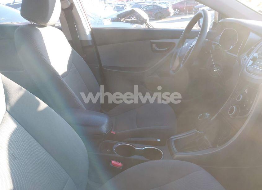 Photo 5 of 2016 Hyundai Elantra SE (VIN 5NPDH4AE9GH701239)