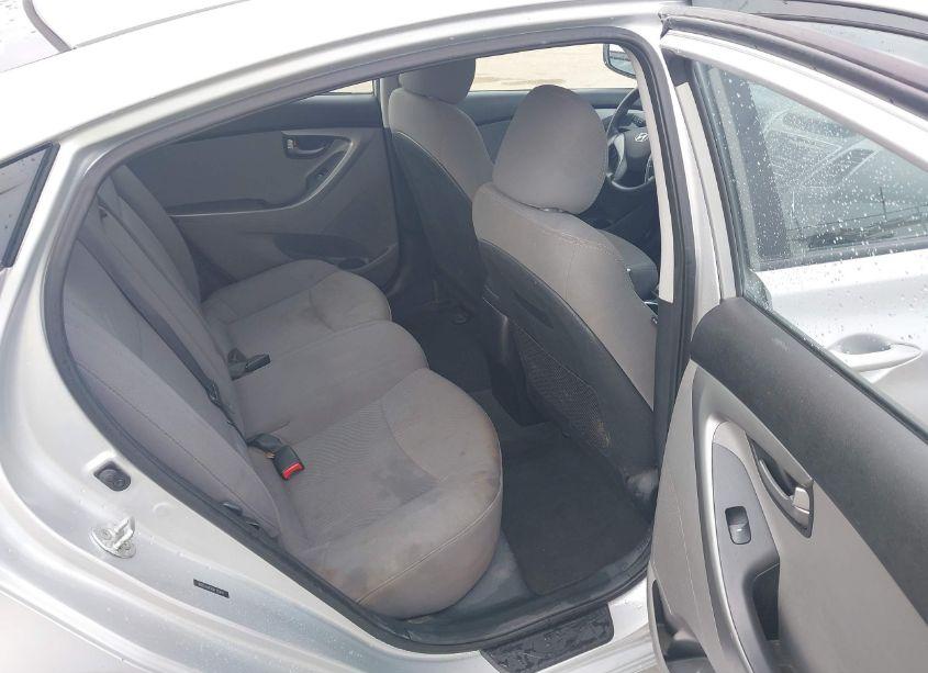 Photo 8 of 2016 Hyundai Elantra SE (VIN 5NPDH4AE9GH703671)