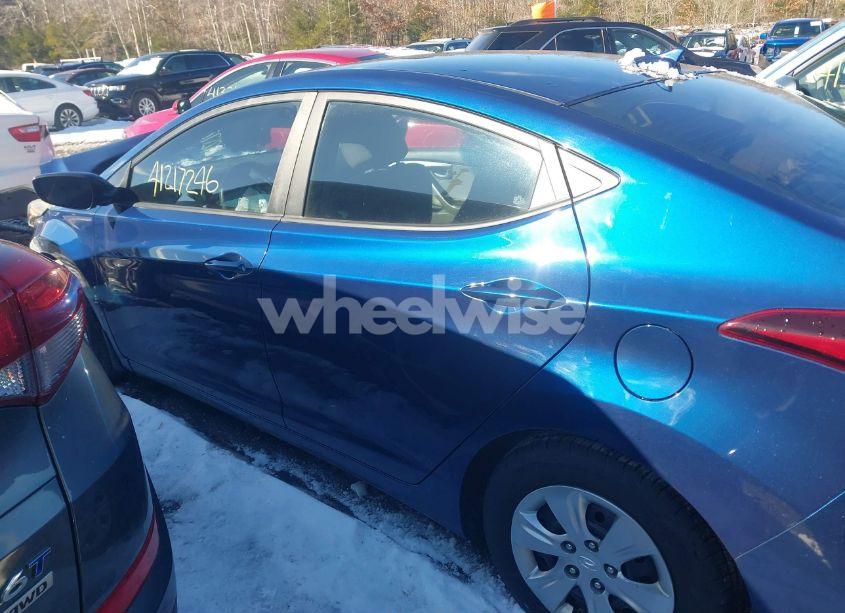 Photo 14 of 2016 Hyundai Elantra SE (VIN 5NPDH4AE9GH717523)