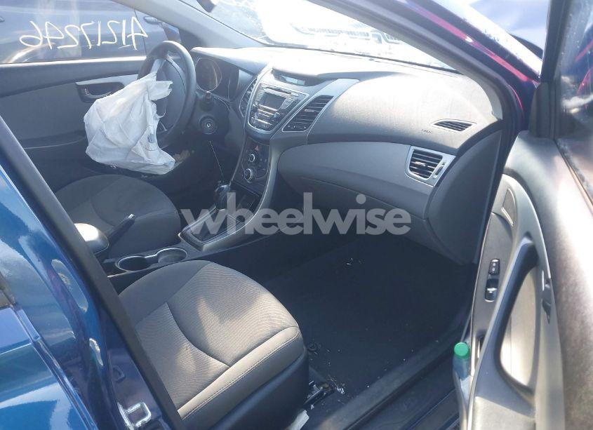 Photo 5 of 2016 Hyundai Elantra SE (VIN 5NPDH4AE9GH717523)