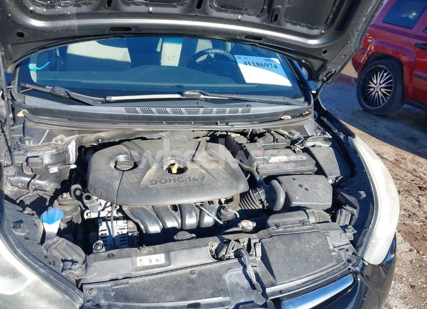 Photo 10 of 2016 Hyundai Elantra SE (VIN 5NPDH4AE9GH718798)