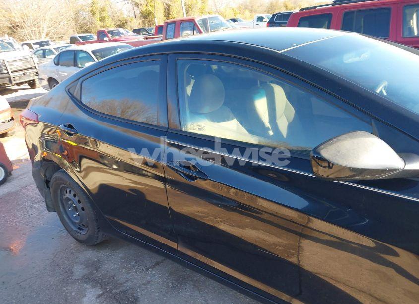 Photo 13 of 2016 Hyundai Elantra SE (VIN 5NPDH4AE9GH718798)