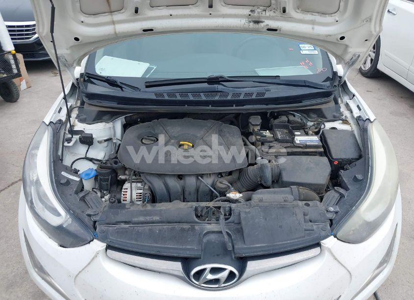 Photo 10 of 2016 Hyundai Elantra SE (VIN 5NPDH4AE9GH726853)
