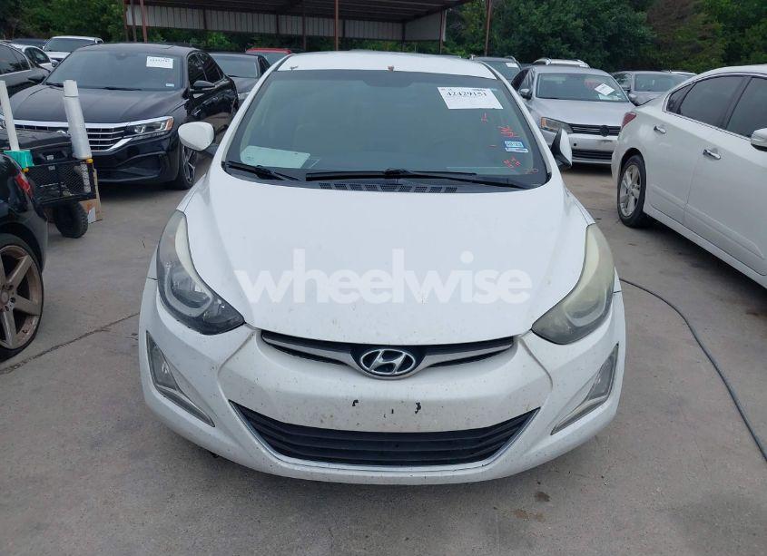Photo 6 of 2016 Hyundai Elantra SE (VIN 5NPDH4AE9GH726853)