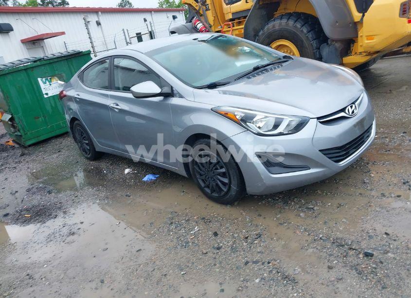 2016 Hyundai Elantra SE (VIN 5NPDH4AE9GH741031) main photo