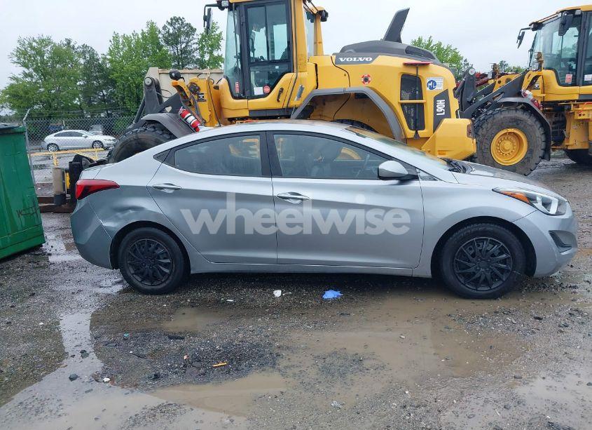 Photo 13 of 2016 Hyundai Elantra SE (VIN 5NPDH4AE9GH741031)