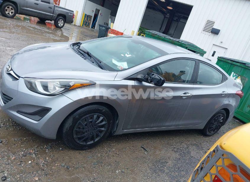 Photo 14 of 2016 Hyundai Elantra SE (VIN 5NPDH4AE9GH741031)