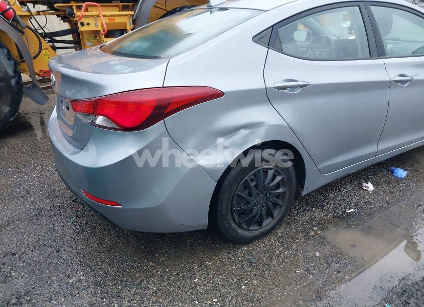 Photo 6 of 2016 Hyundai Elantra SE (VIN 5NPDH4AE9GH741031)