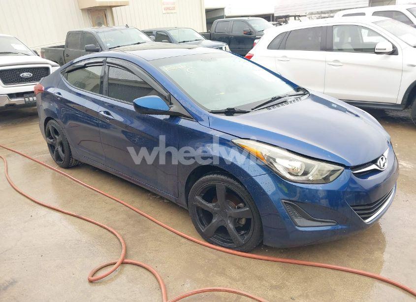 2016 Hyundai Elantra SE (VIN 5NPDH4AE9GH743880) main photo