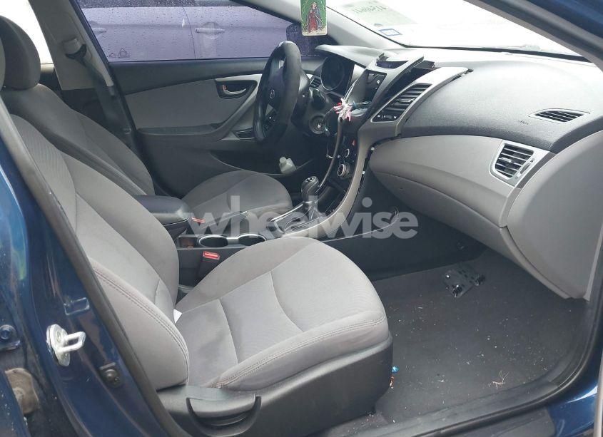 Photo 5 of 2016 Hyundai Elantra SE (VIN 5NPDH4AE9GH743880)